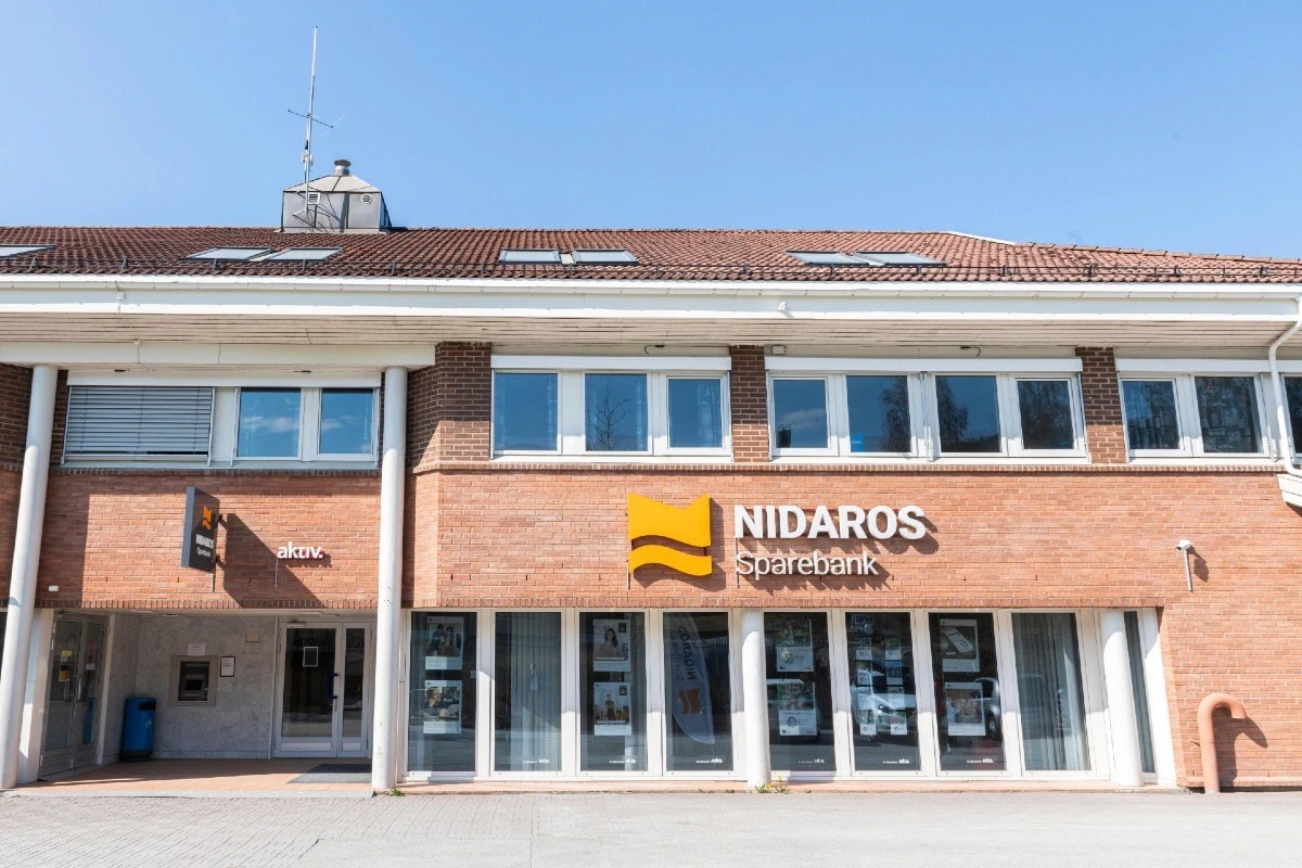 BERRE_NIDAROS_SPAREBANK_2157_hovedkontor_1200x800